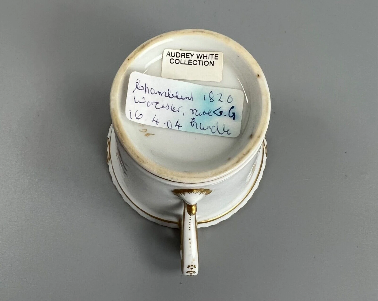 A C.1820 Chamberlain Worcester Eagle Head Finial Bucket Can 5 A C.1820 Chamberlain Worcester Eagle Head Finial Bucket Can - Image 5