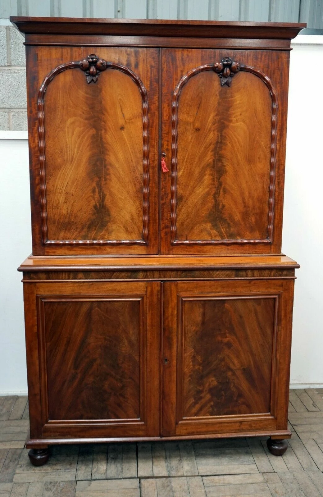 A Good Victorian Mahogany Cupboard Bookcase 1 A Good Victorian Mahogany Cupboard Bookcase