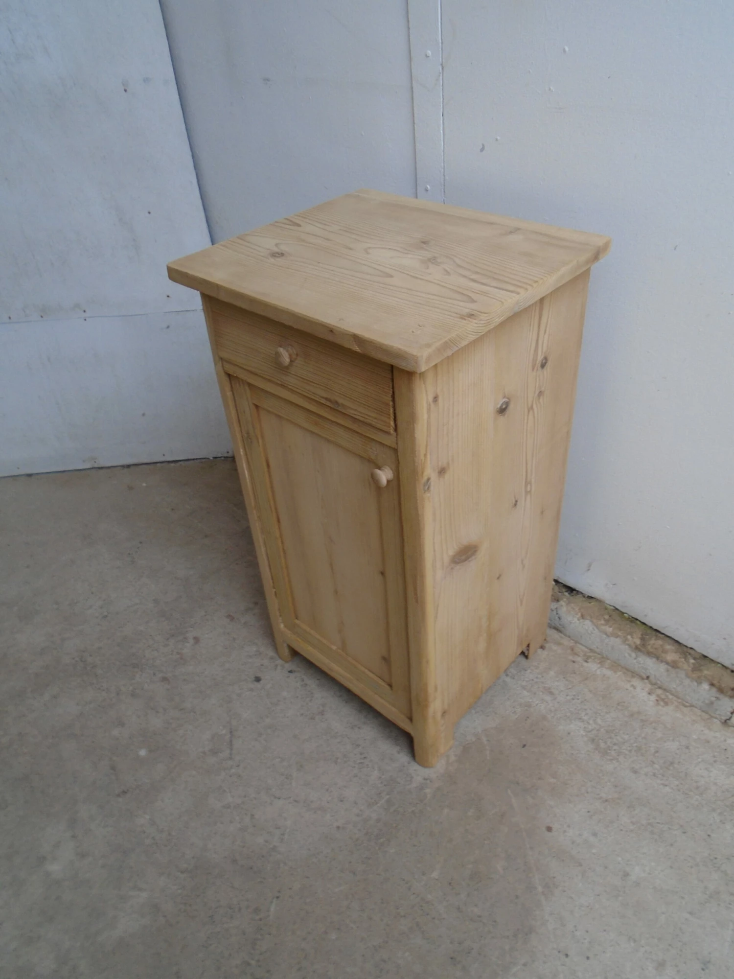 A Lovely Single Antique Pine Bedside Cabinet To Wax / Paint 1 A Lovely Single Antique Pine Bedside Cabinet To Wax / Paint