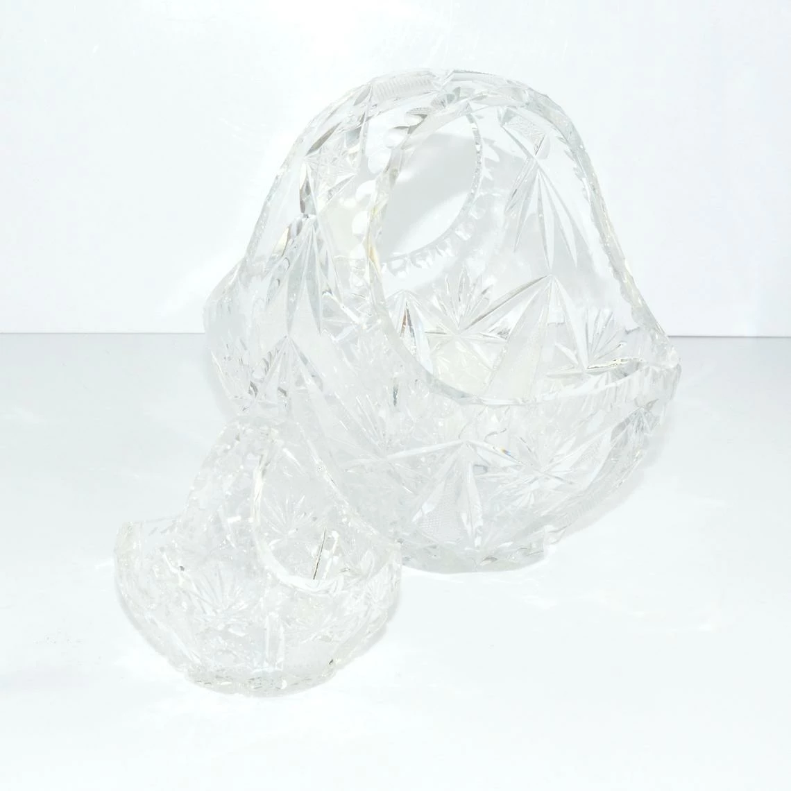 A Pair Of Crystal Baskets Huta Szkła Julia, Poland, 1980s 4 A Pair Of Crystal Baskets Huta Szkła Julia, Poland, 1980s - Image 4