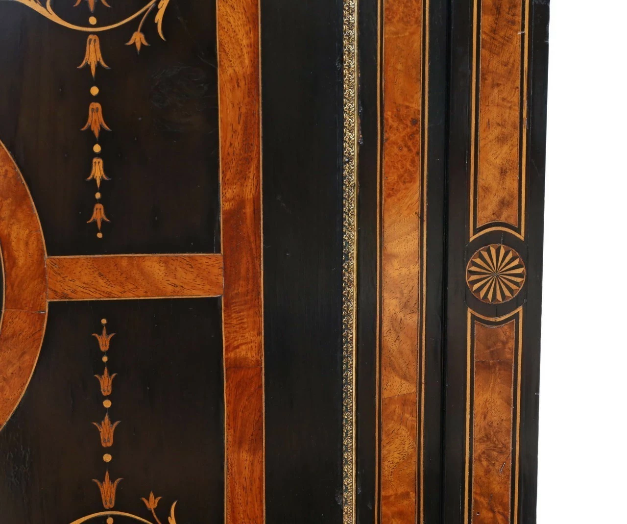 Amboyna And Ebonised 2 Part Pier Display Cabinet Aesthetic 4 Amboyna And Ebonised 2 Part Pier Display Cabinet Aesthetic - Image 4