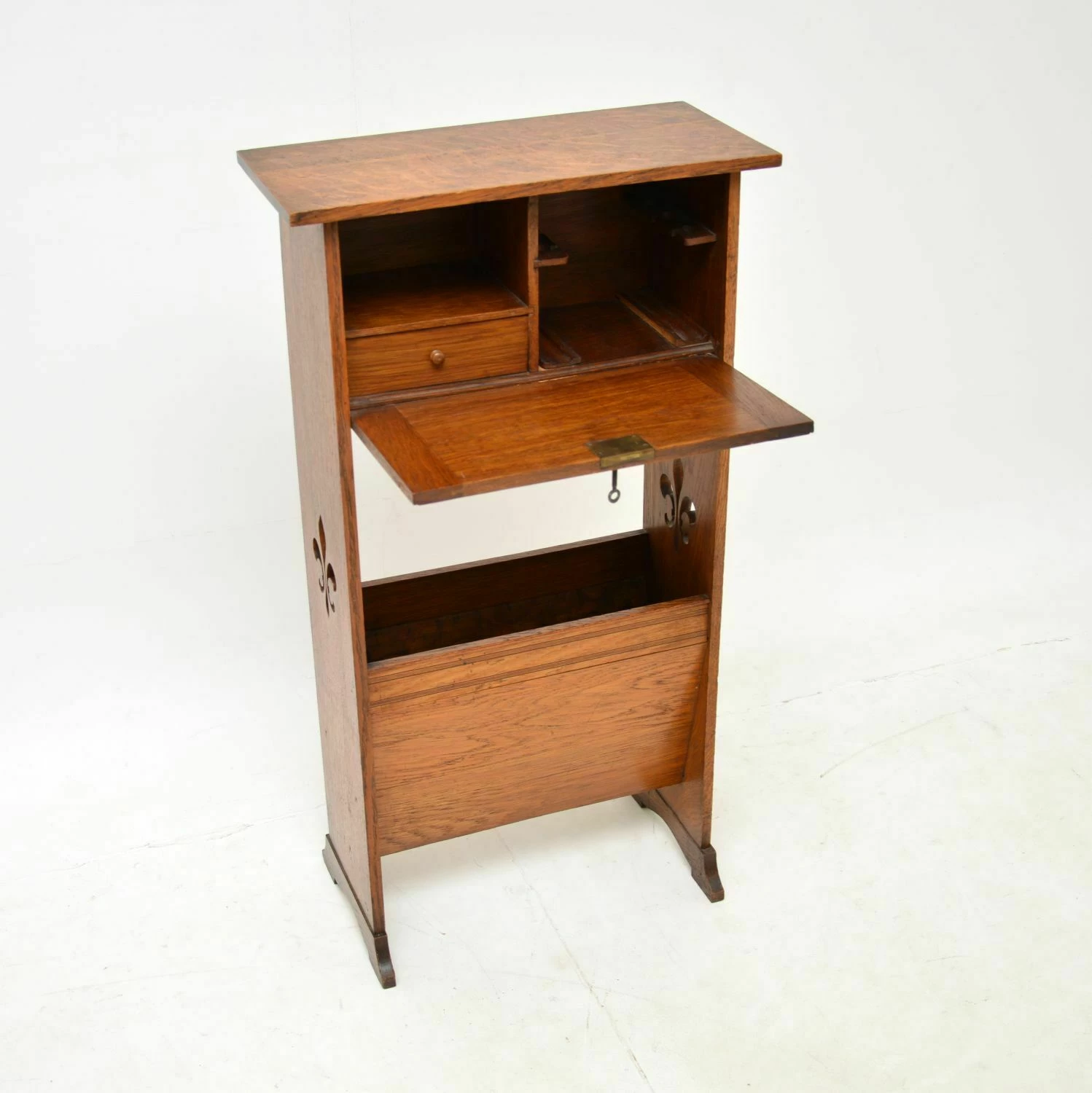 Antique Arts & Crafts Oak Writing Bureau 2 Antique Arts & Crafts Oak Writing Bureau - Image 2