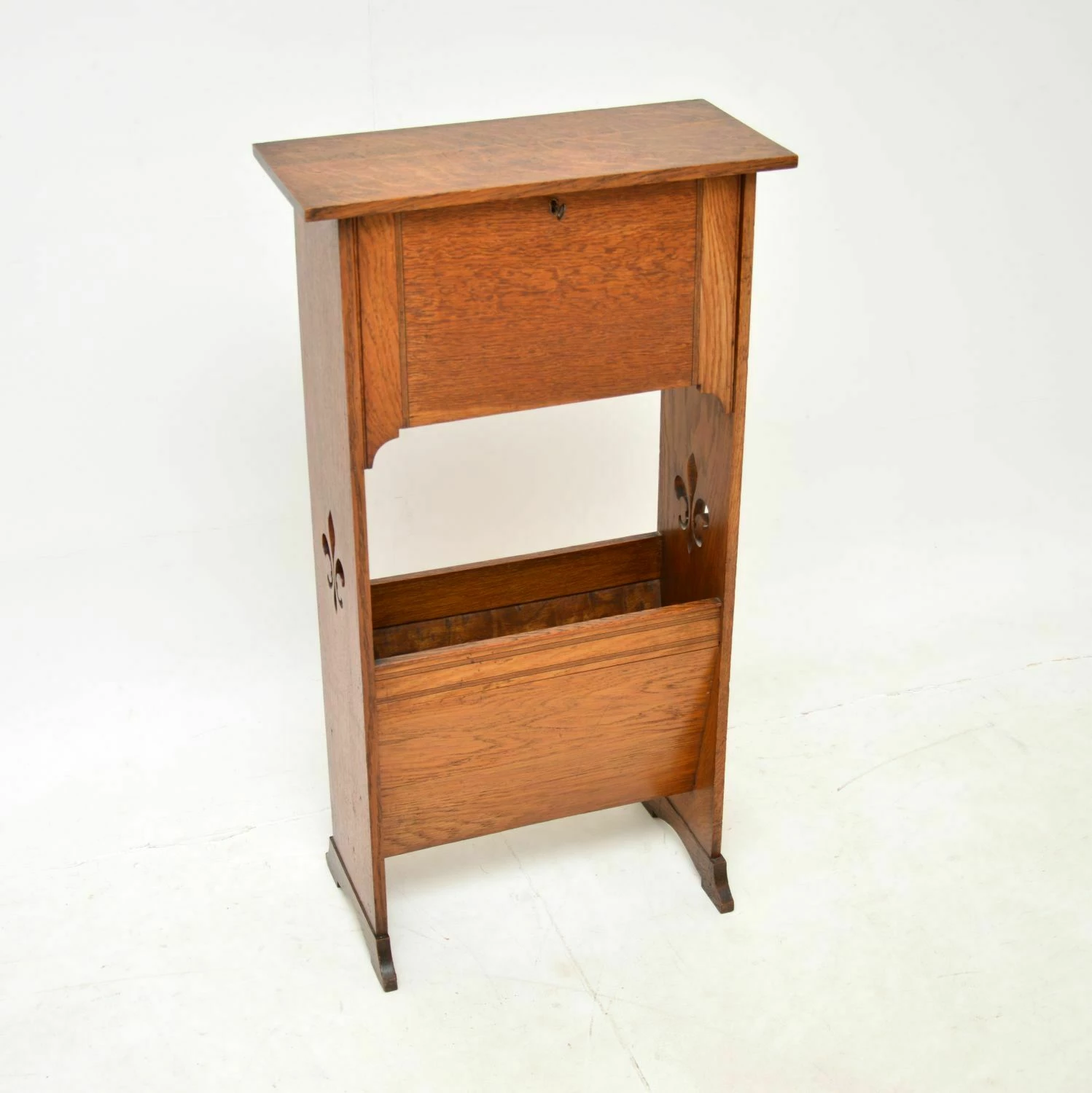 Antique Arts & Crafts Oak Writing Bureau 1 Antique Arts & Crafts Oak Writing Bureau