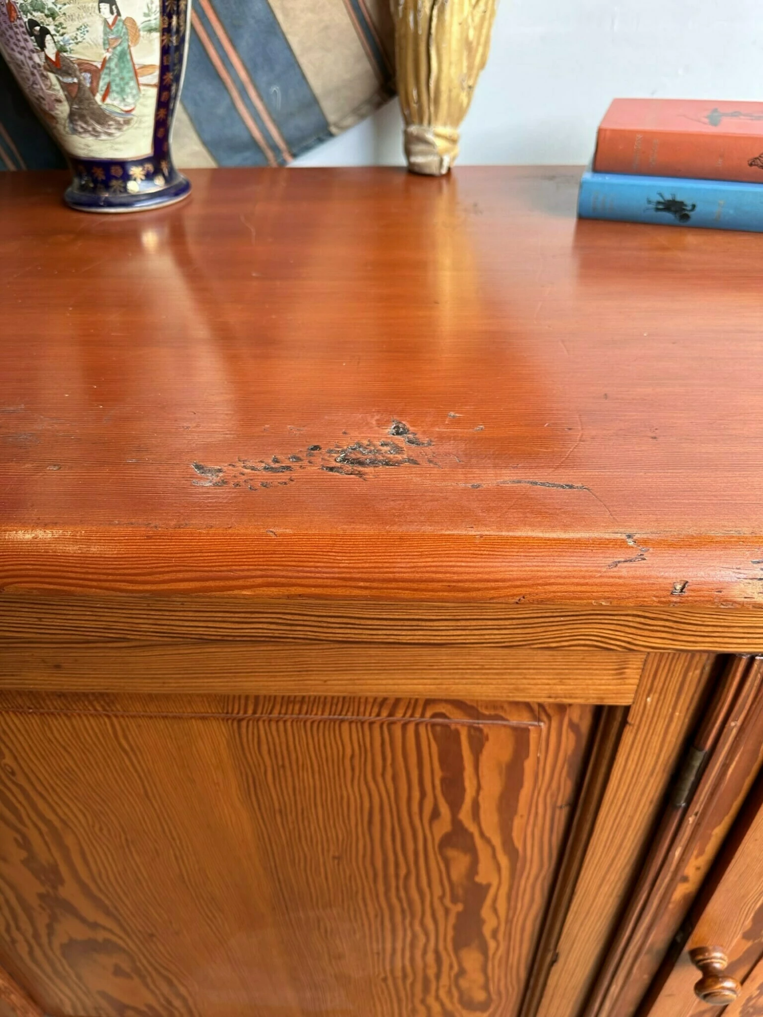 Unknown Antique Belgian Tiger Pine 3 Door Buffet Cupboard C.1920 Great Storage 7 Unknown Antique Belgian Tiger Pine 3 Door Buffet Cupboard C.1920 Great Storage - Image 7