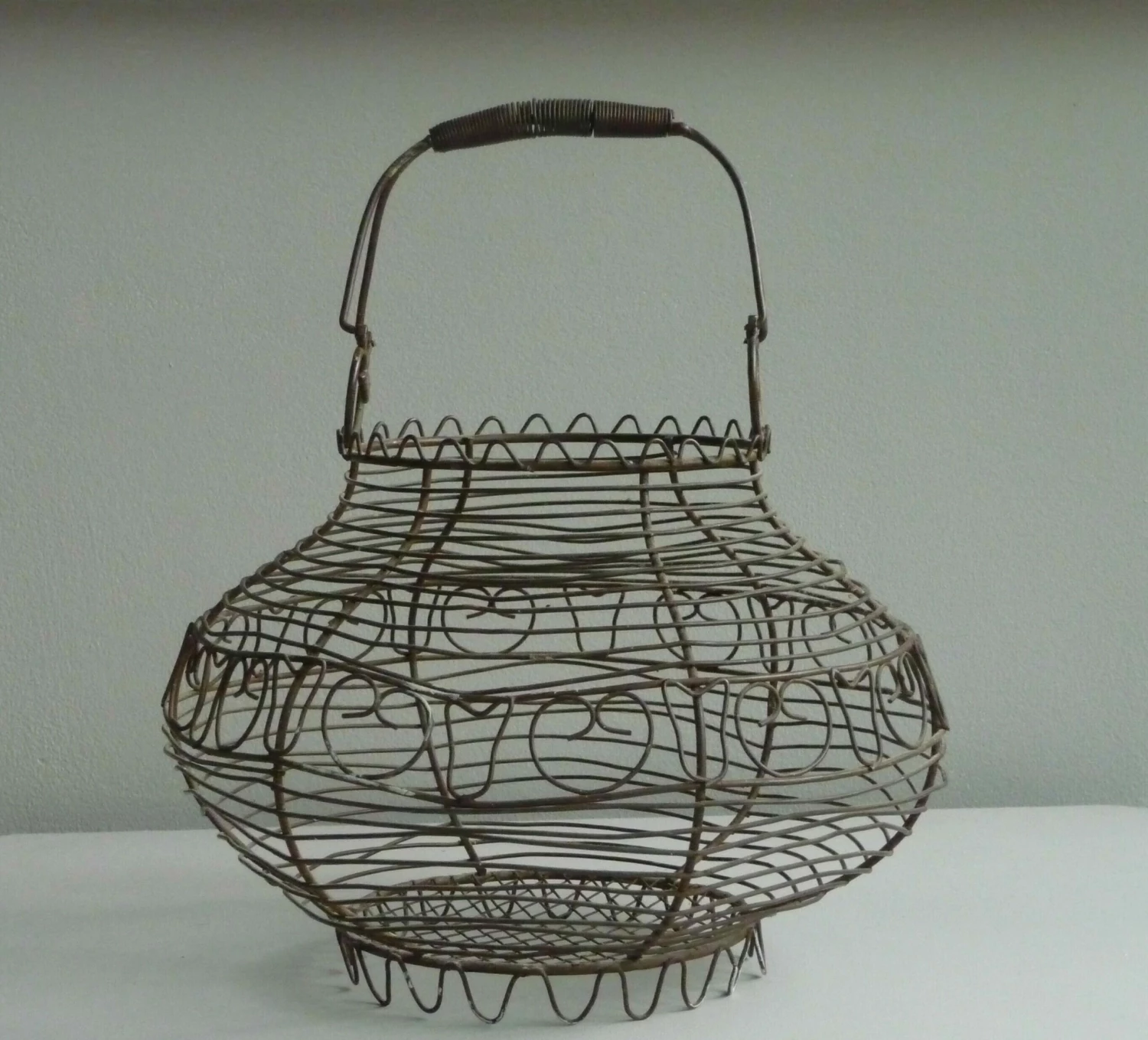 Antique Egg Basket, 1900s, Iron 1 Antique Egg Basket, 1900s, Iron