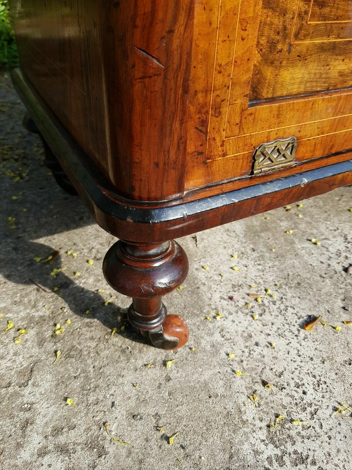 Antique English Burr Walnut Display Cupboard Canterbury Whatnot Victorian. 10 Antique English Burr Walnut Display Cupboard Canterbury Whatnot Victorian. - Image 10