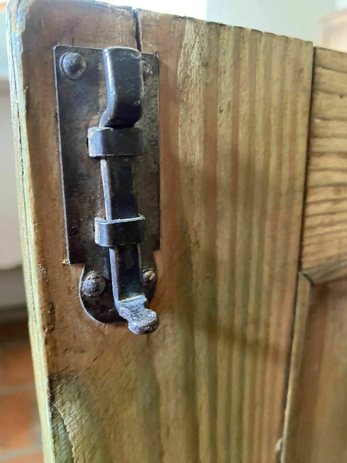 Unknown Antique European Pine Glazed Dresser Display Cabinet Cupboard Server Buffet 11 Unknown Antique European Pine Glazed Dresser Display Cabinet Cupboard Server Buffet - Image 11