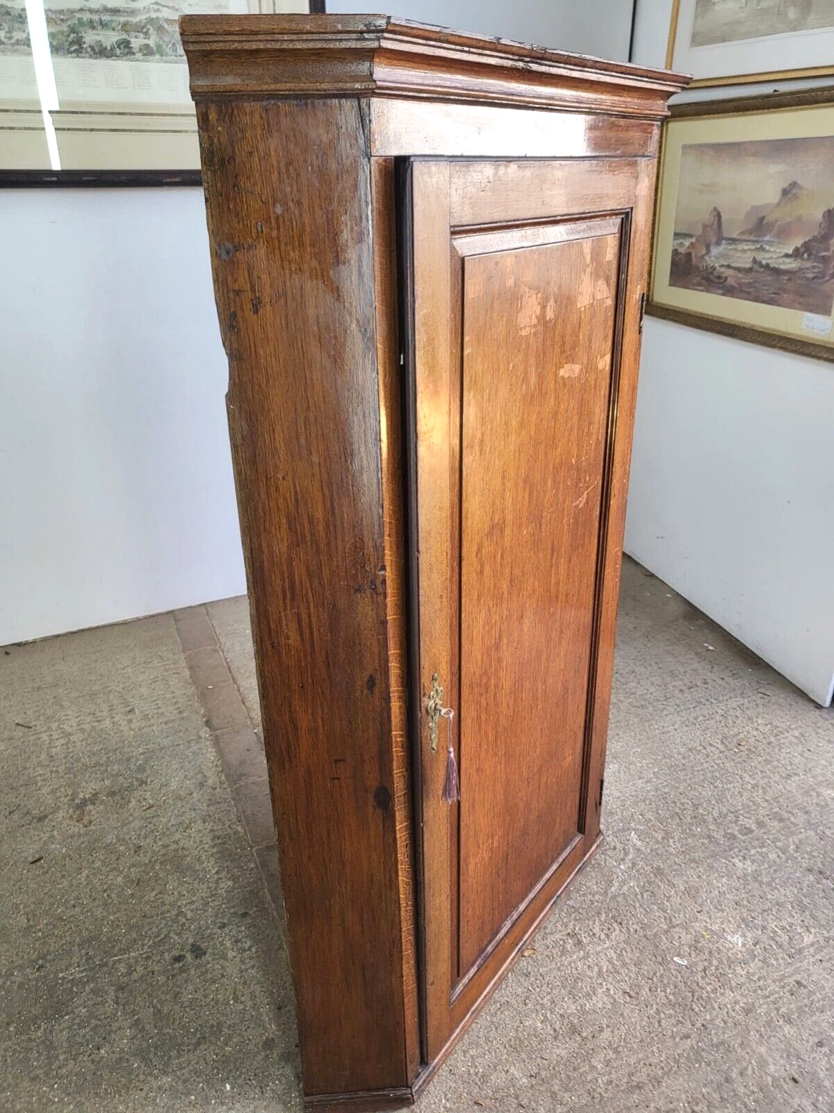 Unknown Antique Georgian Oak Large Corner Cabinet Curved Shelves Cupboard 2 Unknown Antique Georgian Oak Large Corner Cabinet Curved Shelves Cupboard - Image 2