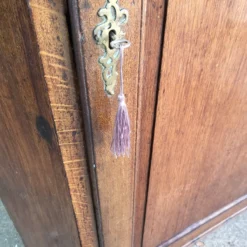 Unknown Antique Georgian Oak Large Corner Cabinet Curved Shelves Cupboard 17 Unknown Antique Georgian Oak Large Corner Cabinet Curved Shelves Cupboard -Storage Furniture Sales 2024 antique georgian oak large corner cabinet curved shelves cupboard sku93044405 0 5