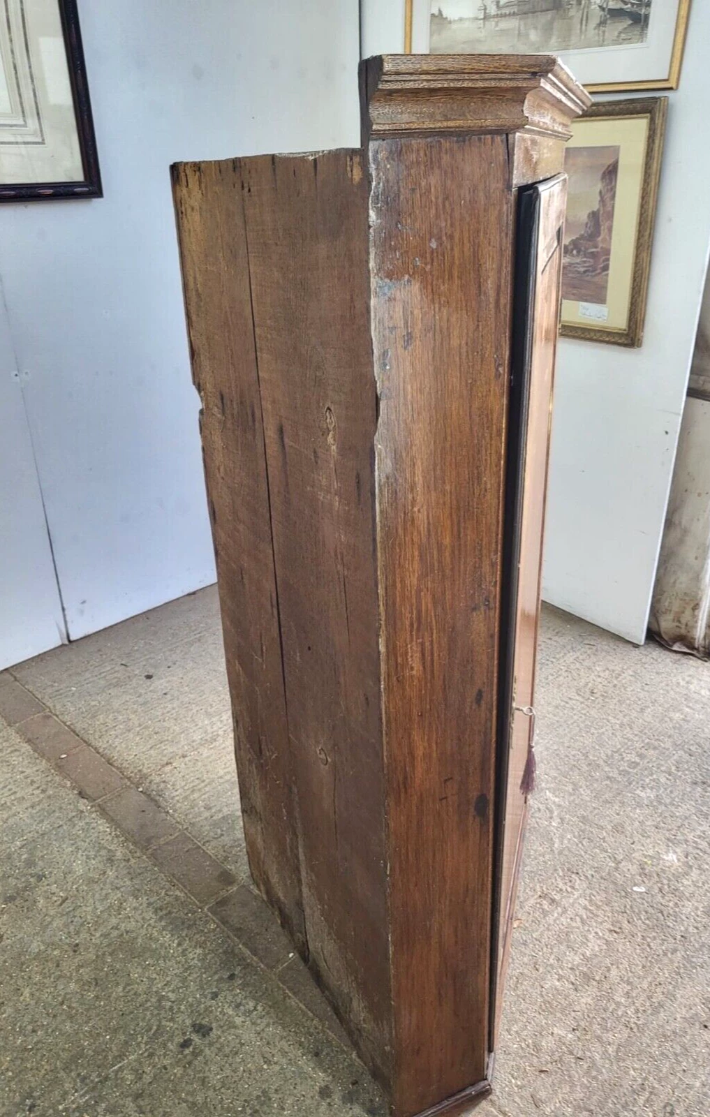 Unknown Antique Georgian Oak Large Corner Cabinet Curved Shelves Cupboard 9 Unknown Antique Georgian Oak Large Corner Cabinet Curved Shelves Cupboard - Image 9