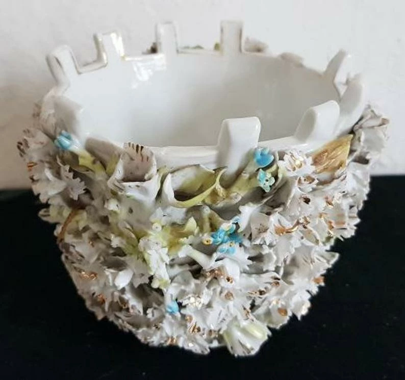 Antique Sitzendorf Porcelain Flower Encrusted Basket Germany 1890 1 Antique Sitzendorf Porcelain Flower Encrusted Basket Germany 1890