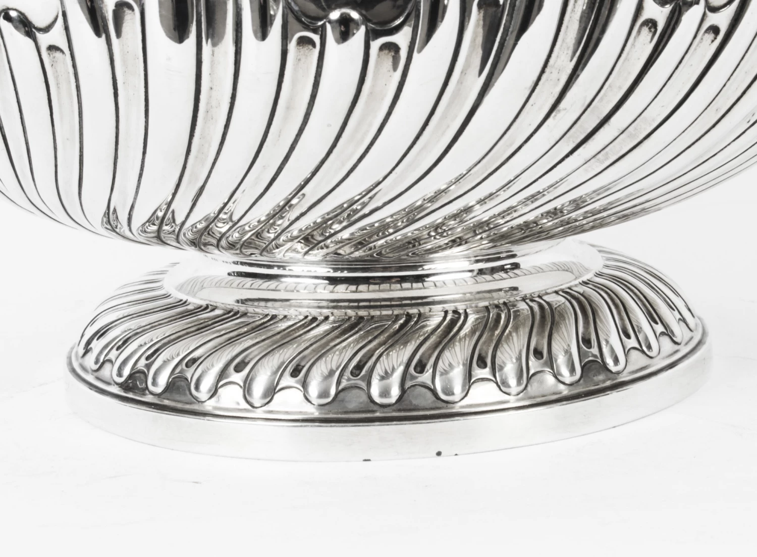 Antique Sterling Silver Punch Bowl Walter Barnard 1892 19th C 2 Antique Sterling Silver Punch Bowl Walter Barnard 1892 19th C - Image 2