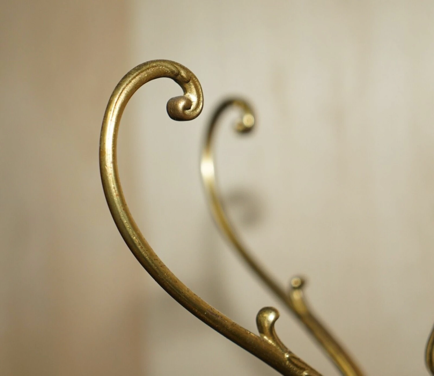 Antique Victorian Circa 1900 Brass Marble Base Coat Hat & Scarf Stand Or Rack 8 Antique Victorian Circa 1900 Brass Marble Base Coat Hat & Scarf Stand Or Rack - Image 8