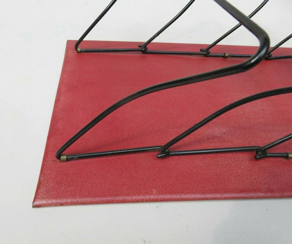 Unknown Art Nouveau Wall Newspaper Stand In Metal Bordeau Red, Black & Gold, 1890s 12 Unknown Art Nouveau Wall Newspaper Stand In Metal Bordeau Red, Black & Gold, 1890s - Image 12