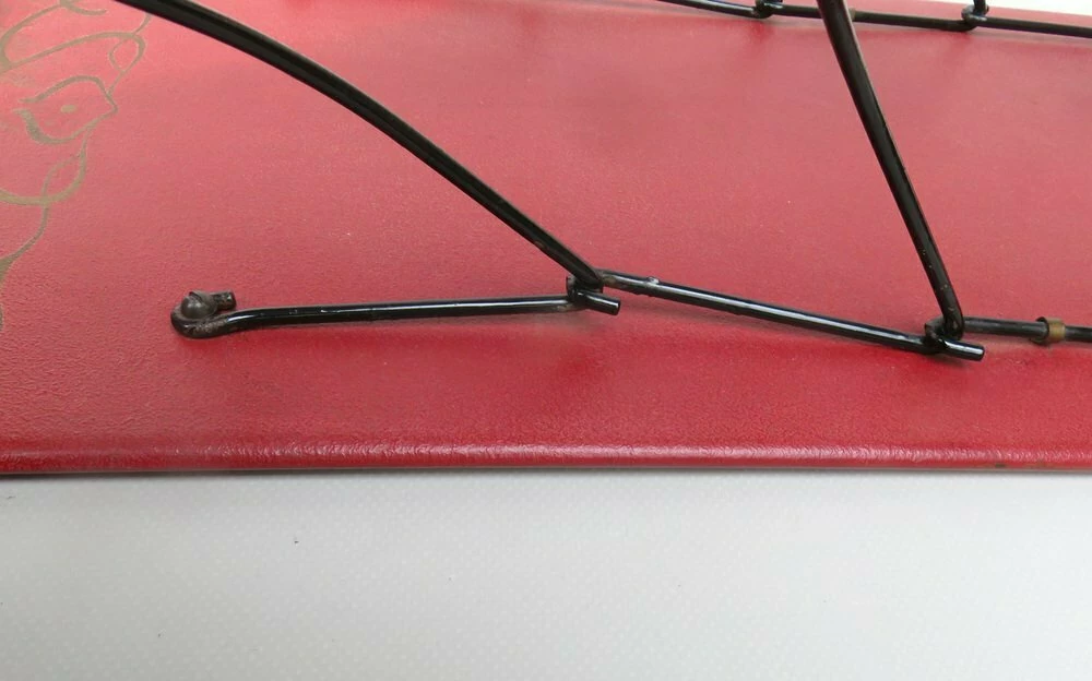 Unknown Art Nouveau Wall Newspaper Stand In Metal Bordeau Red, Black & Gold, 1890s 13 Unknown Art Nouveau Wall Newspaper Stand In Metal Bordeau Red, Black & Gold, 1890s - Image 13