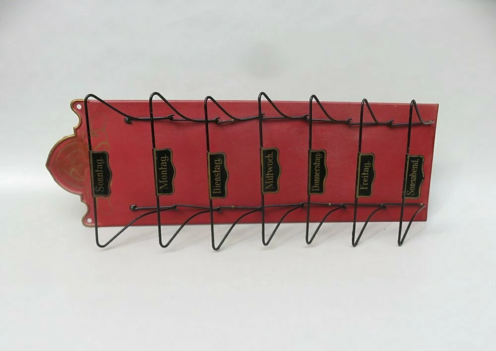 Unknown Art Nouveau Wall Newspaper Stand In Metal Bordeau Red, Black & Gold, 1890s 3 Unknown Art Nouveau Wall Newspaper Stand In Metal Bordeau Red, Black & Gold, 1890s - Image 3