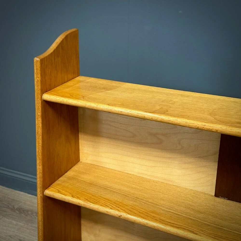 Attractive Small Mid Century Light Honey Oak Open Floor Graduated Bookcase 3 Attractive Small Mid Century Light Honey Oak Open Floor Graduated Bookcase - Image 3