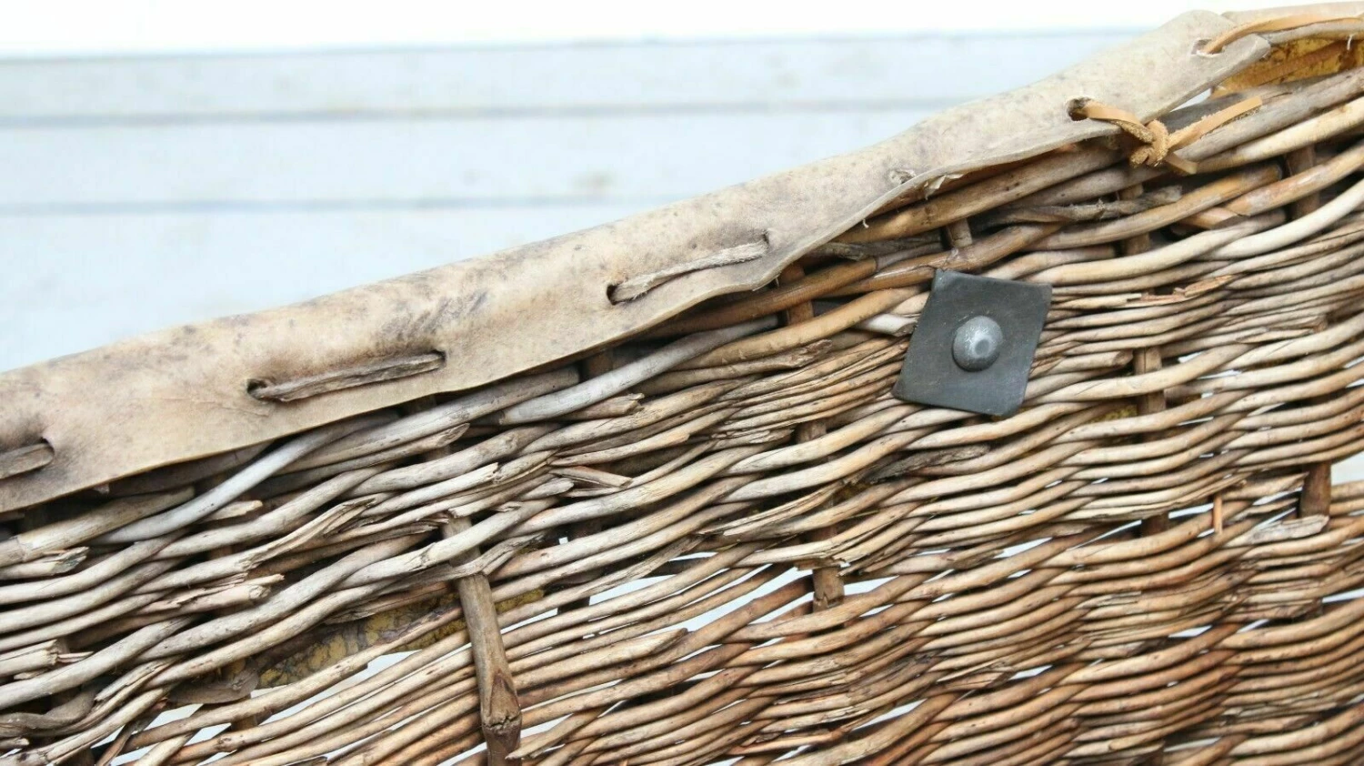 British Military Gov Stamped ‘Crown E.R’ 1952 Heavy Duty Log Basket Box 8 British Military Gov Stamped ‘Crown E.R’ 1952 Heavy Duty Log Basket Box - Image 8