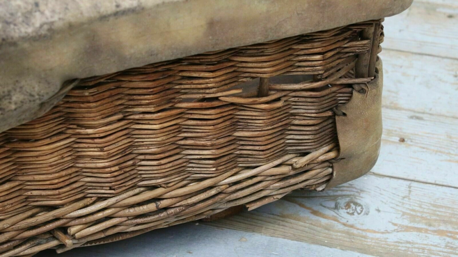 British Military Gov Stamped ‘Crown E.R’ 1952 Heavy Duty Log Basket Box 10 British Military Gov Stamped ‘Crown E.R’ 1952 Heavy Duty Log Basket Box - Image 10