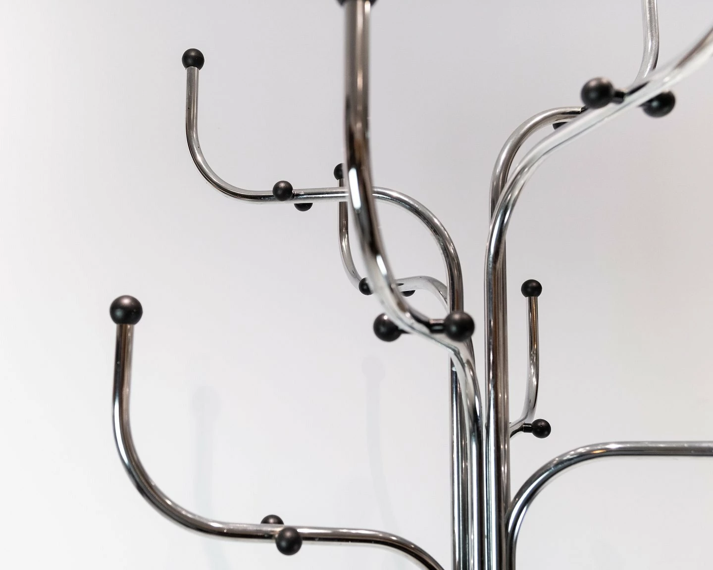 Coat Stand Of Stainless Steel With Nine Arms Designed By Sidse Werner And Manufactured By Fritz Hansen In The 1970s. 2 Coat Stand Of Stainless Steel With Nine Arms Designed By Sidse Werner And Manufactured By Fritz Hansen In The 1970s. - Image 2