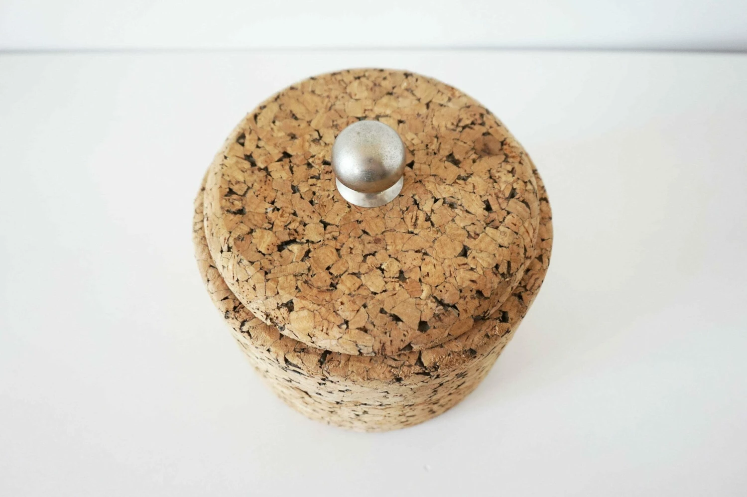 Cork Ice Bucket And Its Vintage 1970 Ice Cube Tongs - Image 5