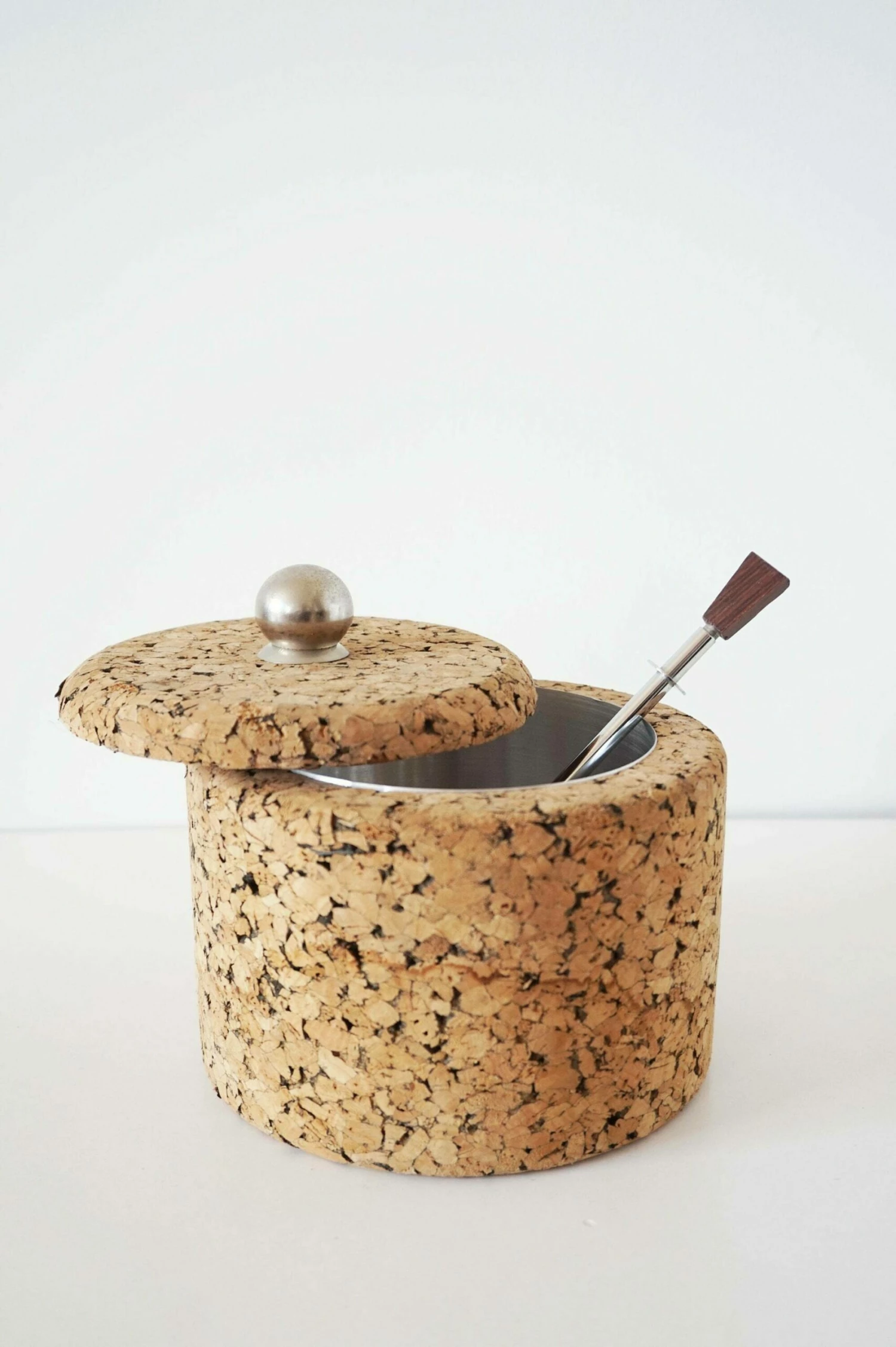 Cork Ice Bucket And Its Vintage 1970 Ice Cube Tongs - Image 7