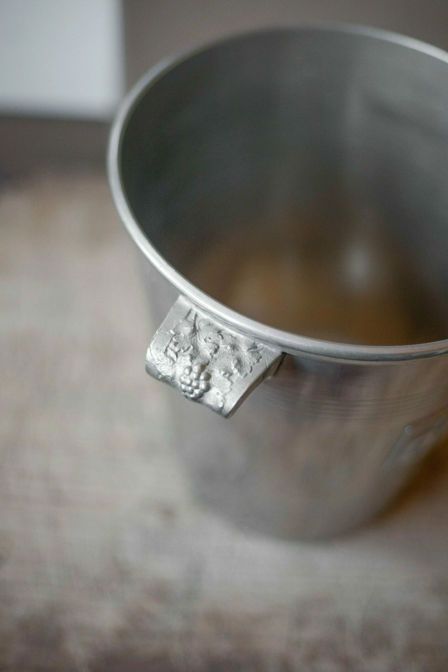 Unknown Deutz Champagne Cooler Bucket Or Silver Metal Wine, Argit Made In France, Barware, Ice Bucket, 30's 4 Unknown Deutz Champagne Cooler Bucket Or Silver Metal Wine, Argit Made In France, Barware, Ice Bucket, 30's - Image 4