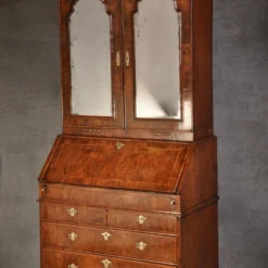 Early 18th Century Walnut Bureau Bookcase 13 Early 18th Century Walnut Bureau Bookcase -Storage Furniture Sales 2024 early 18th century walnut bureau bookcase 0 1 scaled
