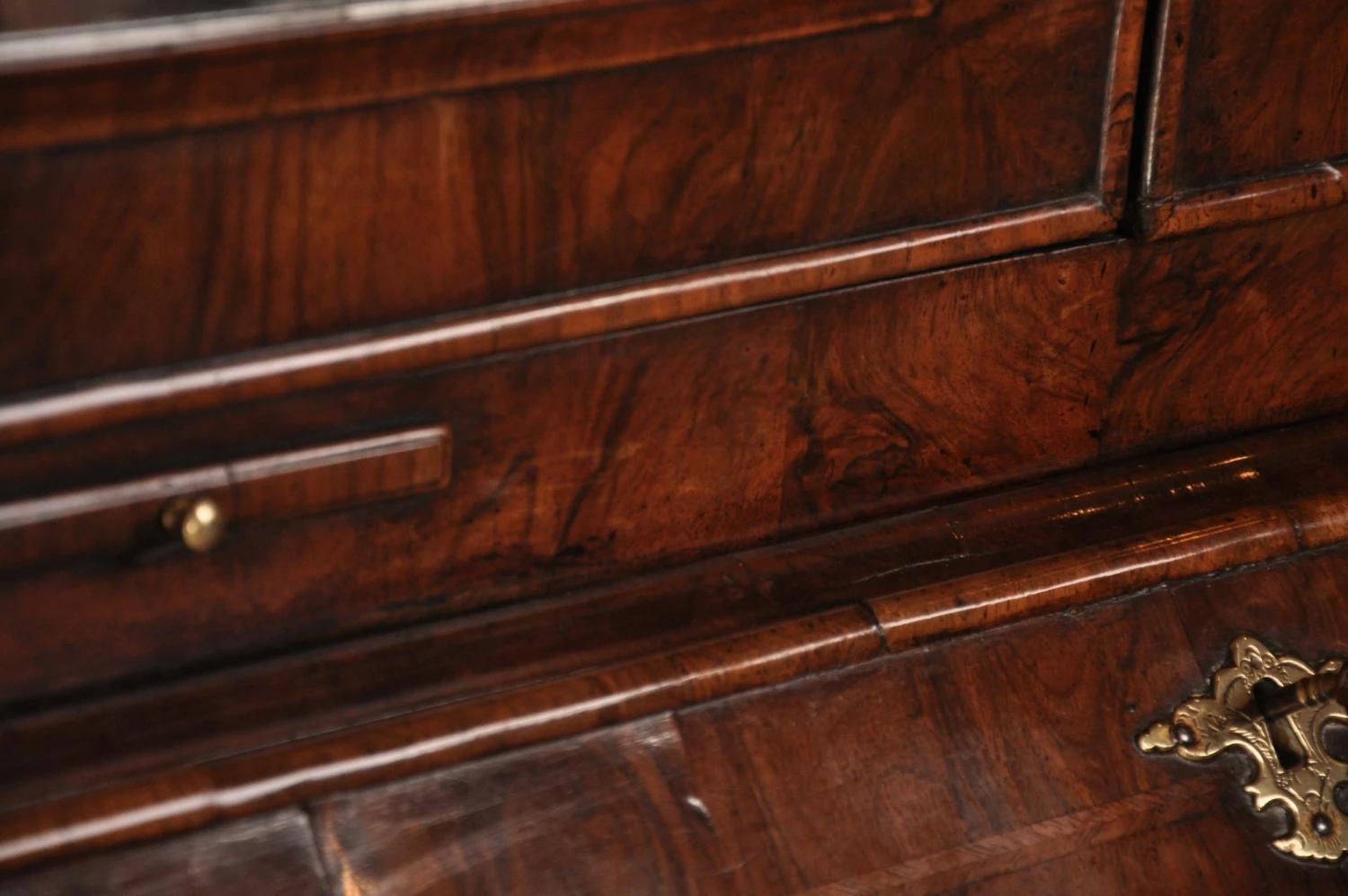 Early 18th Century Walnut Bureau Bookcase 11 Early 18th Century Walnut Bureau Bookcase - Image 11