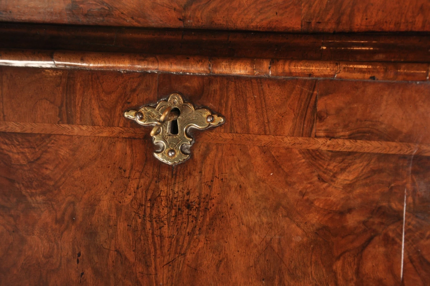 Early 18th Century Walnut Bureau Bookcase 8 Early 18th Century Walnut Bureau Bookcase - Image 8