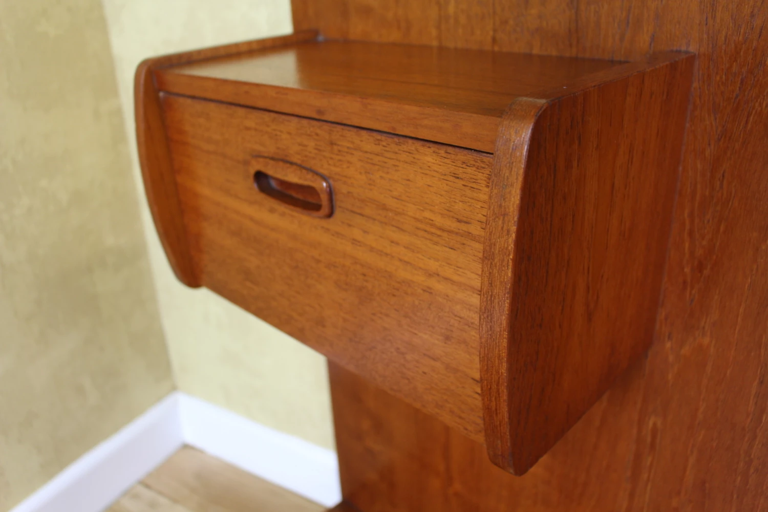Unknown Early 1960’s British Teak Hat And Coat Stand In The Style Of A Younger 3 Unknown Early 1960’s British Teak Hat And Coat Stand In The Style Of A Younger - Image 3