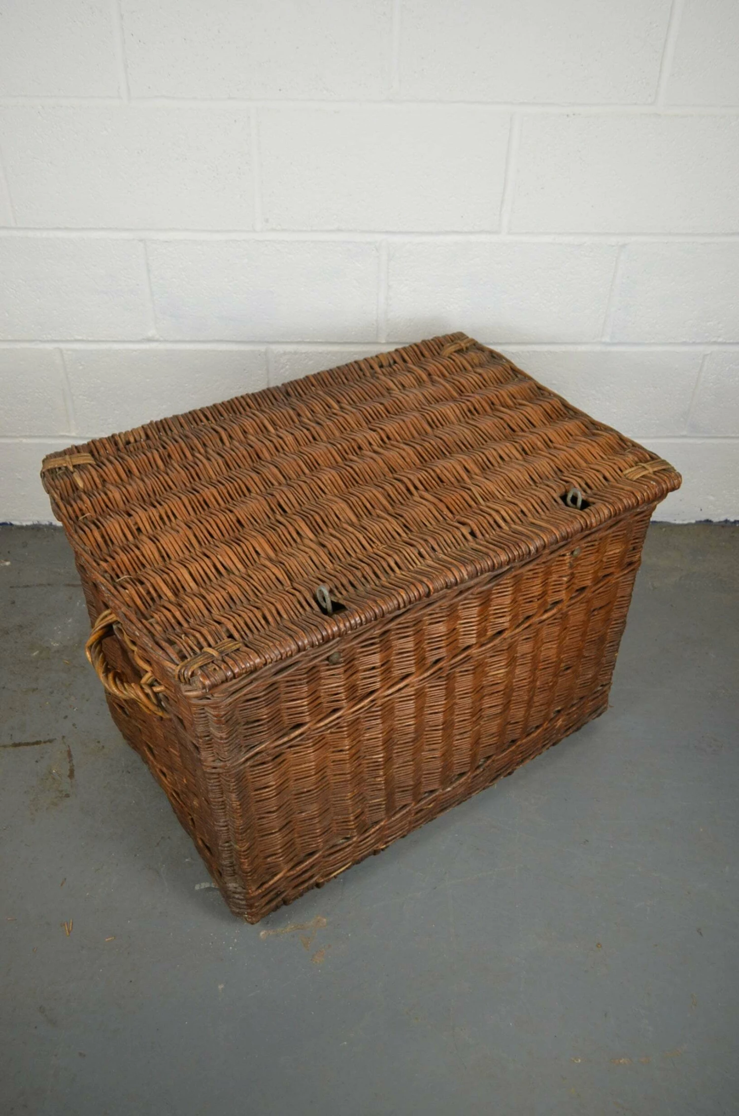 Unknown Early Log/Laundry Basket, Early 20th Century 3 Unknown Early Log/Laundry Basket, Early 20th Century - Image 3