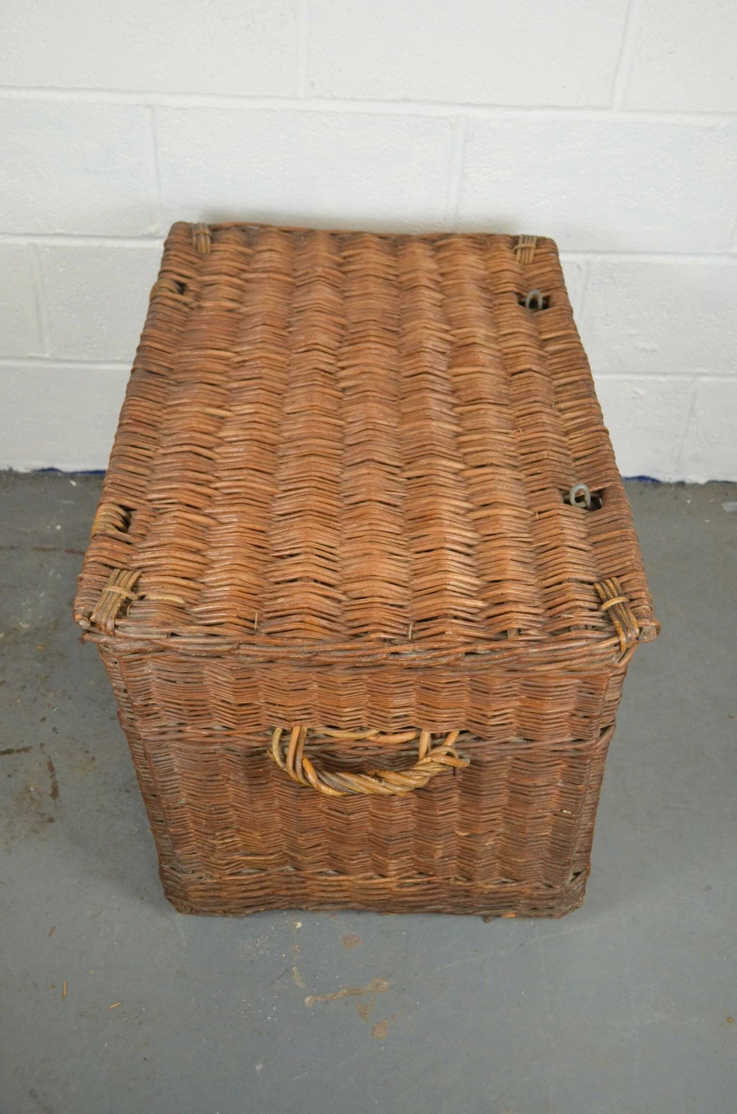 Unknown Early Log/Laundry Basket, Early 20th Century 5 Unknown Early Log/Laundry Basket, Early 20th Century - Image 5