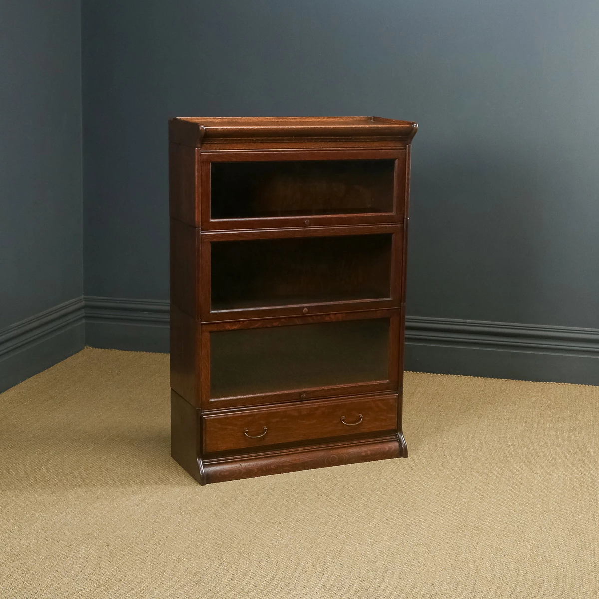 English George V Minty Globe Wernicke Style Oak Three Tier Glazed Sectional Bookcase (Circa 1920) 2 English George V Minty Globe Wernicke Style Oak Three Tier Glazed Sectional Bookcase (Circa 1920) - Image 2