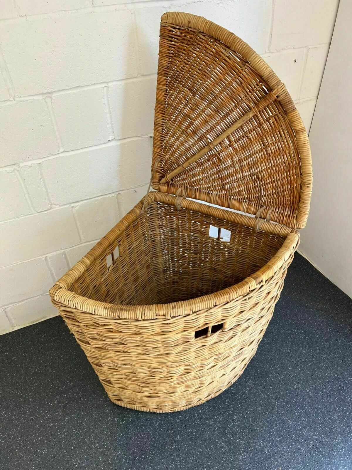 Unknown Extra Large Vintage Industrial Wicker Laundry Basket 4 Unknown Extra Large Vintage Industrial Wicker Laundry Basket - Image 4