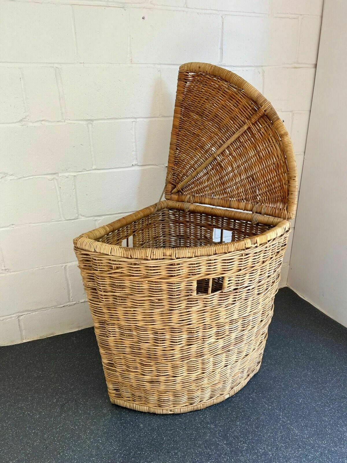 Unknown Extra Large Vintage Industrial Wicker Laundry Basket 7 Unknown Extra Large Vintage Industrial Wicker Laundry Basket - Image 7
