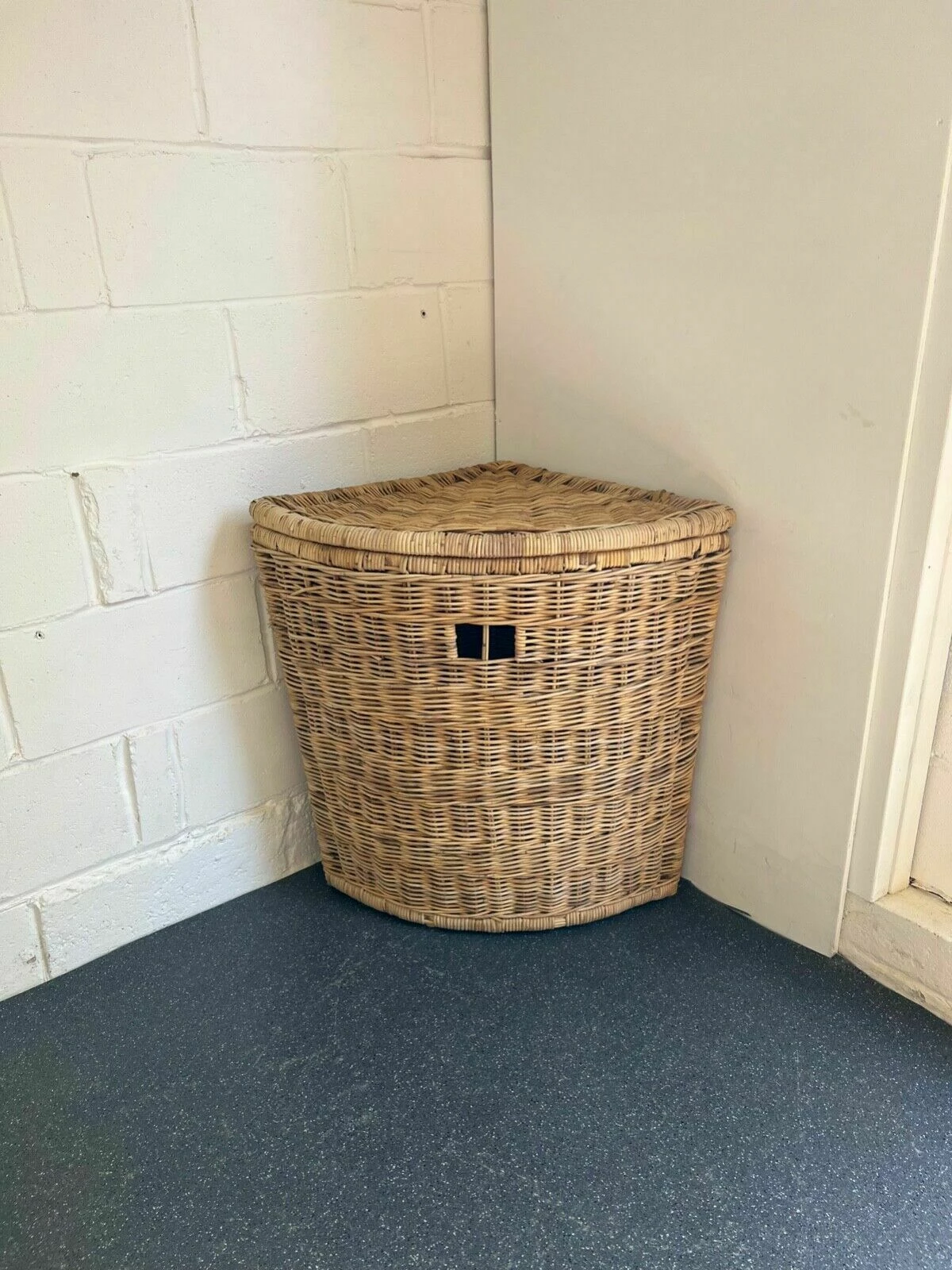 Unknown Extra Large Vintage Industrial Wicker Laundry Basket 8 Unknown Extra Large Vintage Industrial Wicker Laundry Basket - Image 8