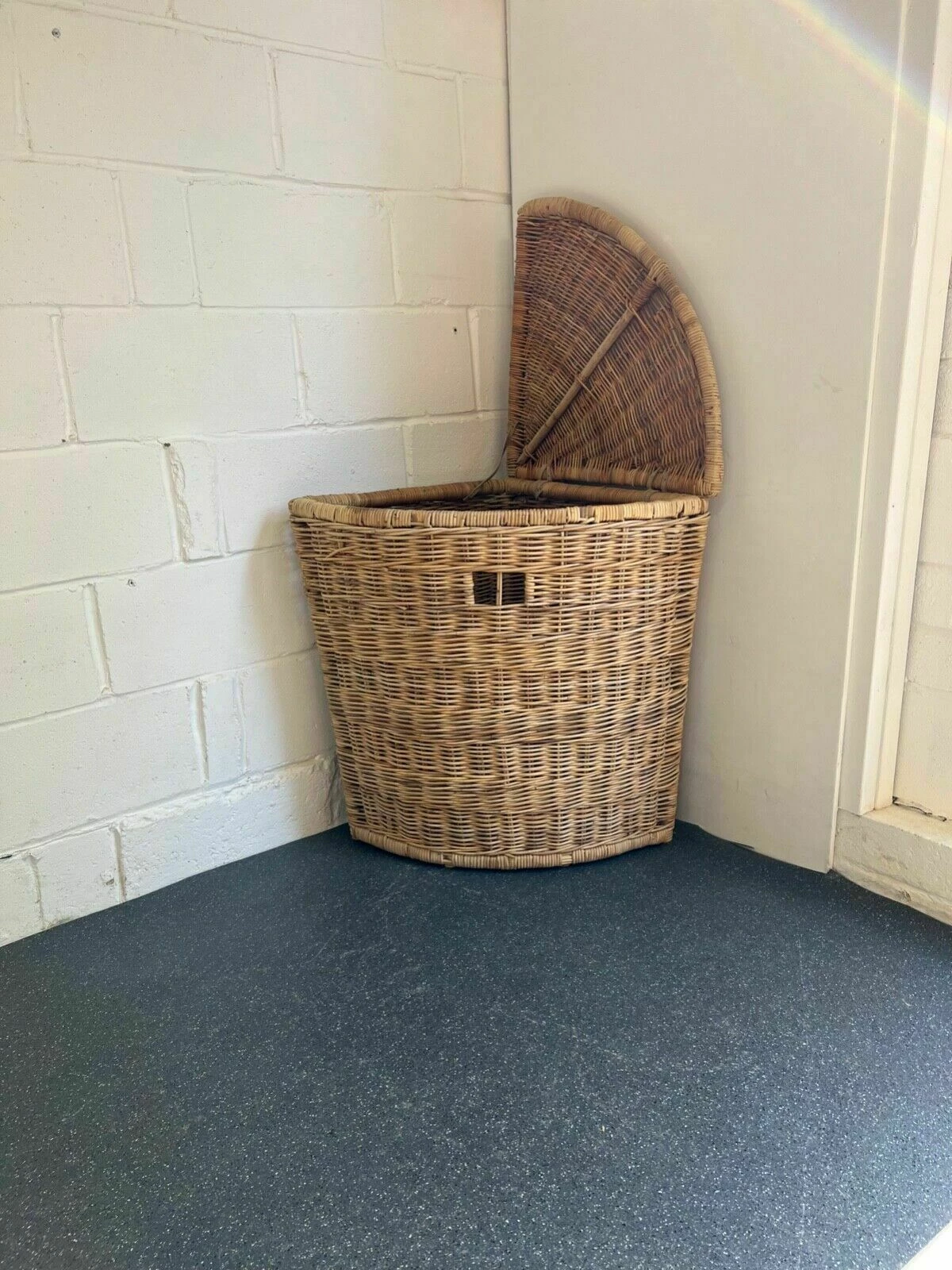 Unknown Extra Large Vintage Industrial Wicker Laundry Basket 10 Unknown Extra Large Vintage Industrial Wicker Laundry Basket - Image 10