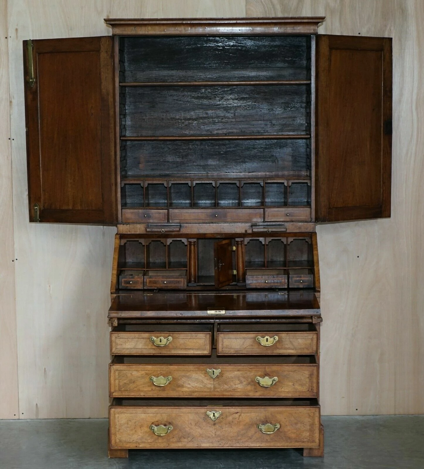 Unknown Fine Antique George II Circa 1740 Burr Walnut Burear Bookcase Chest Of Drawers 11 Unknown Fine Antique George II Circa 1740 Burr Walnut Burear Bookcase Chest Of Drawers - Image 11
