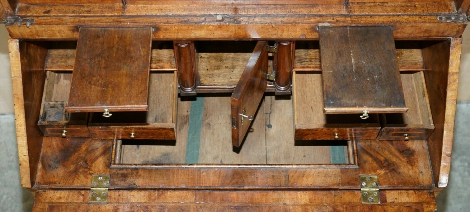Unknown Fine Antique George II Circa 1740 Burr Walnut Burear Bookcase Chest Of Drawers 12 Unknown Fine Antique George II Circa 1740 Burr Walnut Burear Bookcase Chest Of Drawers - Image 12