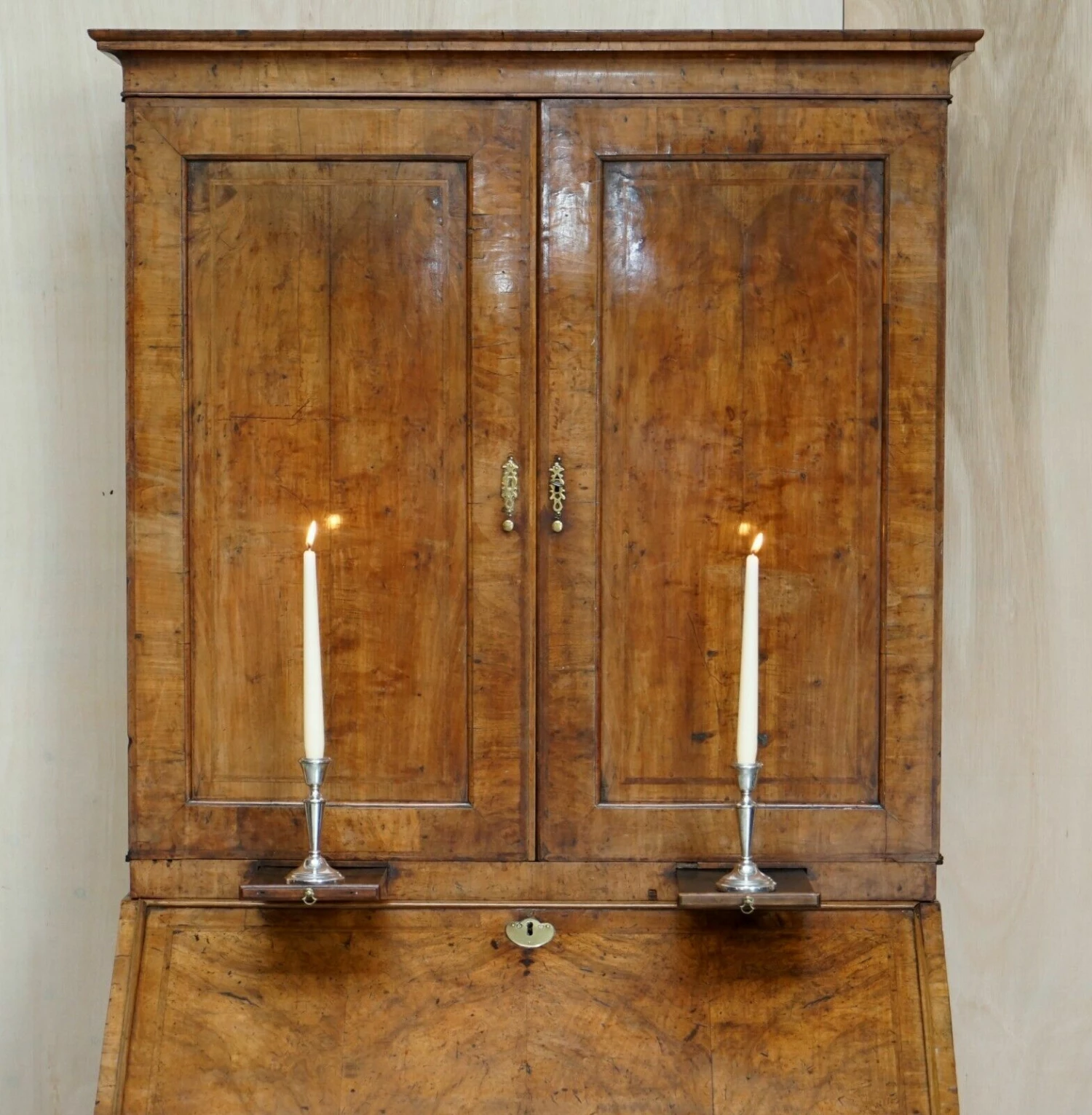 Unknown Fine Antique George II Circa 1740 Burr Walnut Burear Bookcase Chest Of Drawers 3 Unknown Fine Antique George II Circa 1740 Burr Walnut Burear Bookcase Chest Of Drawers - Image 3