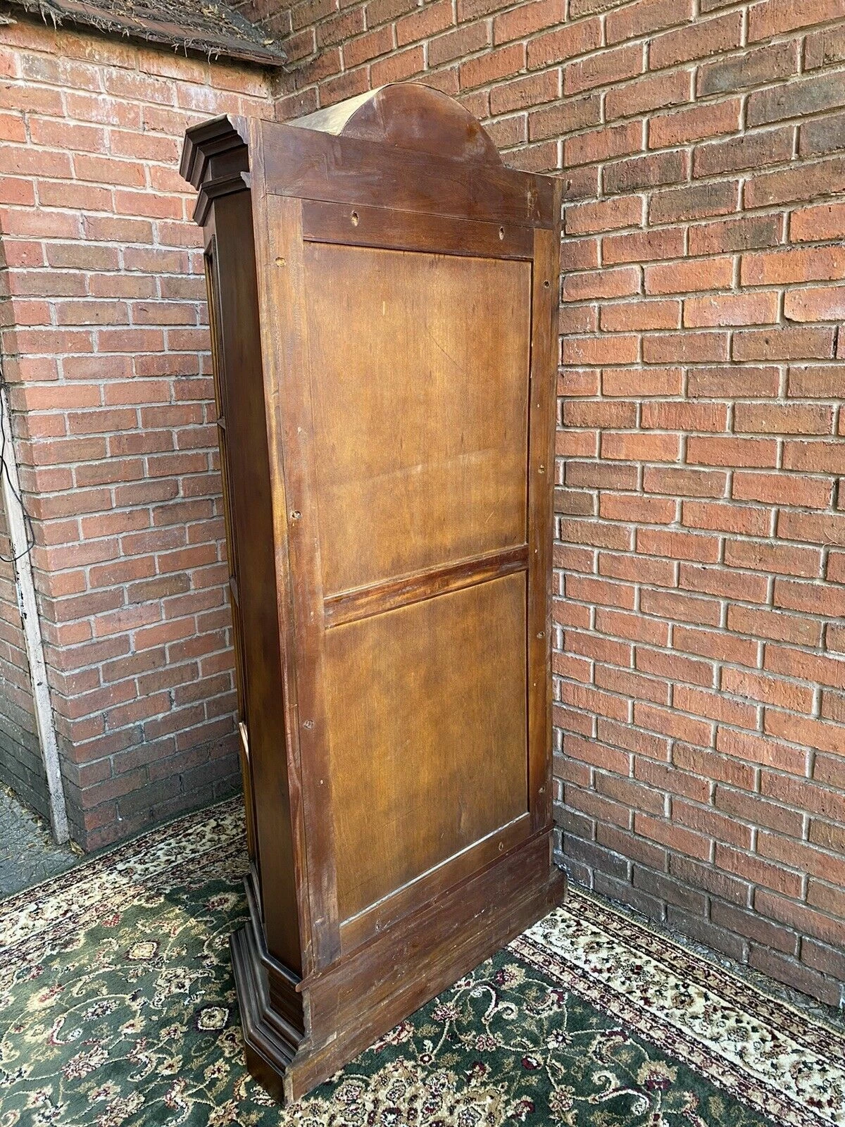 Fine Georgian Style Berger Master Tall Curved Display Cabinet In Solid Elm Wood 12 Fine Georgian Style Berger Master Tall Curved Display Cabinet In Solid Elm Wood - Image 12