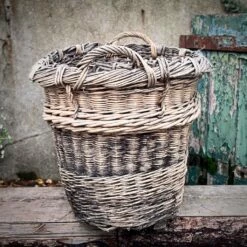 Unknown French Champagne Basket, 1900s 10 Unknown French Champagne Basket, 1900s -Storage Furniture Sales 2024 french champagne basket 1900s sku95024006 0 2