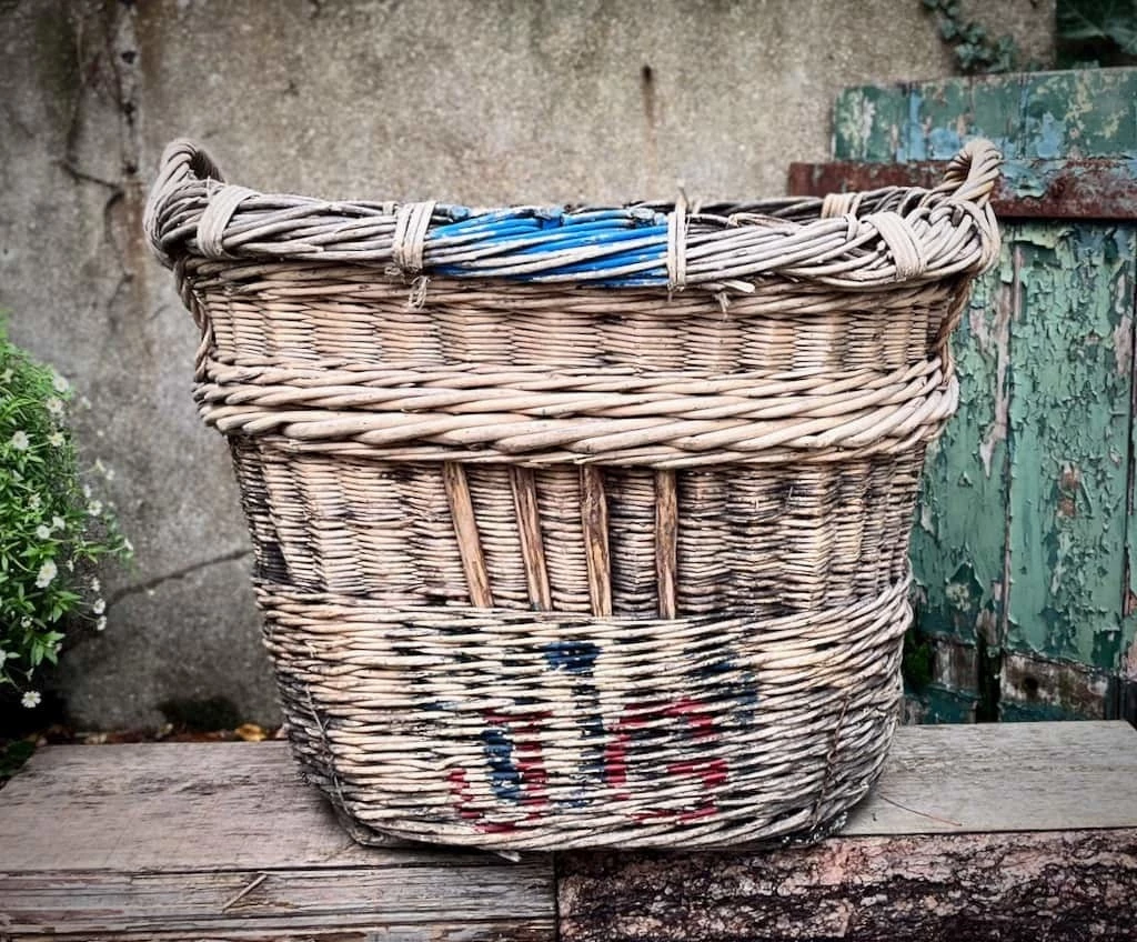 Unknown French Champagne Basket, 1900s 1 Unknown French Champagne Basket, 1900s