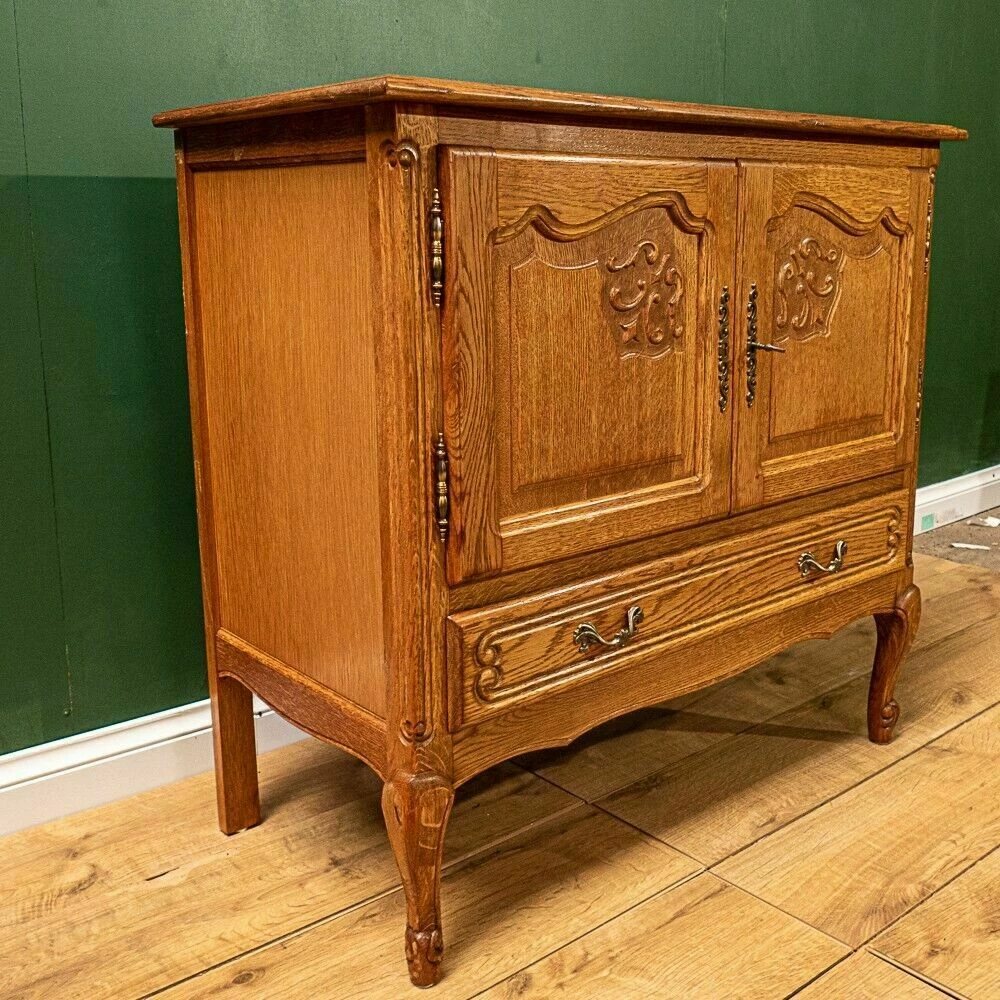 Unknown French Louis XV Style Carved Oak Side Drinks Cabinet! 11 Unknown French Louis XV Style Carved Oak Side Drinks Cabinet! - Image 11