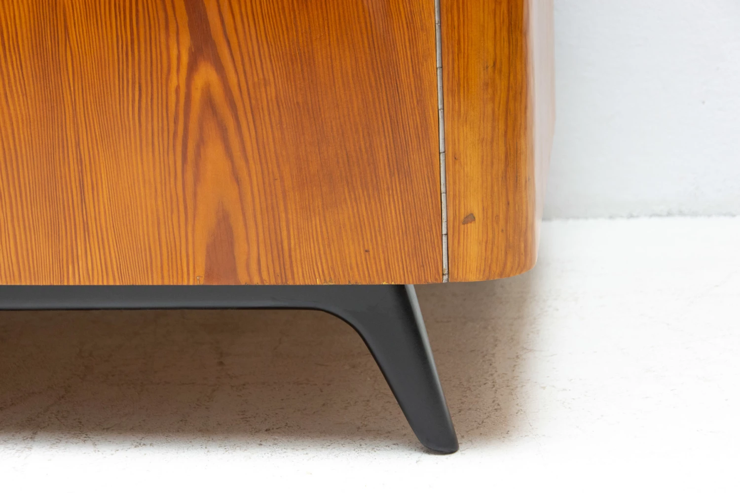 Functionalist Cabinet By Jindřich Halabala For Up Zavody, 1950´S, Czechoslovakia 9 Functionalist Cabinet By Jindřich Halabala For Up Zavody, 1950´S, Czechoslovakia - Image 9