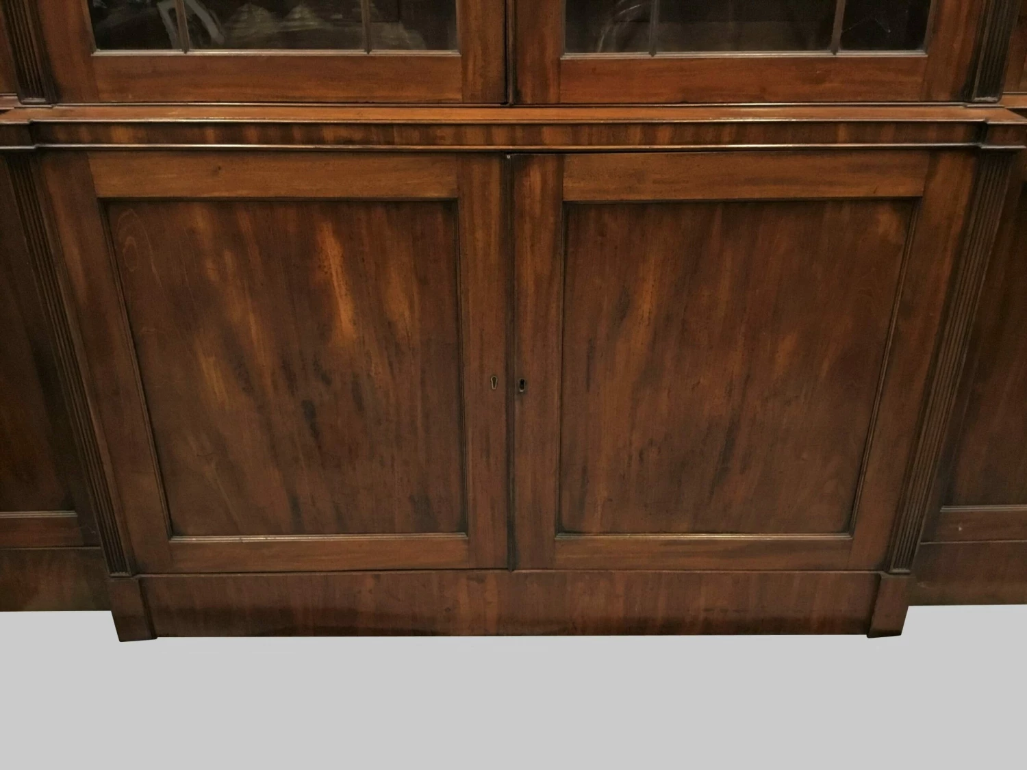 George III Mahogany Breakfront Bookcase 12 George III Mahogany Breakfront Bookcase - Image 12