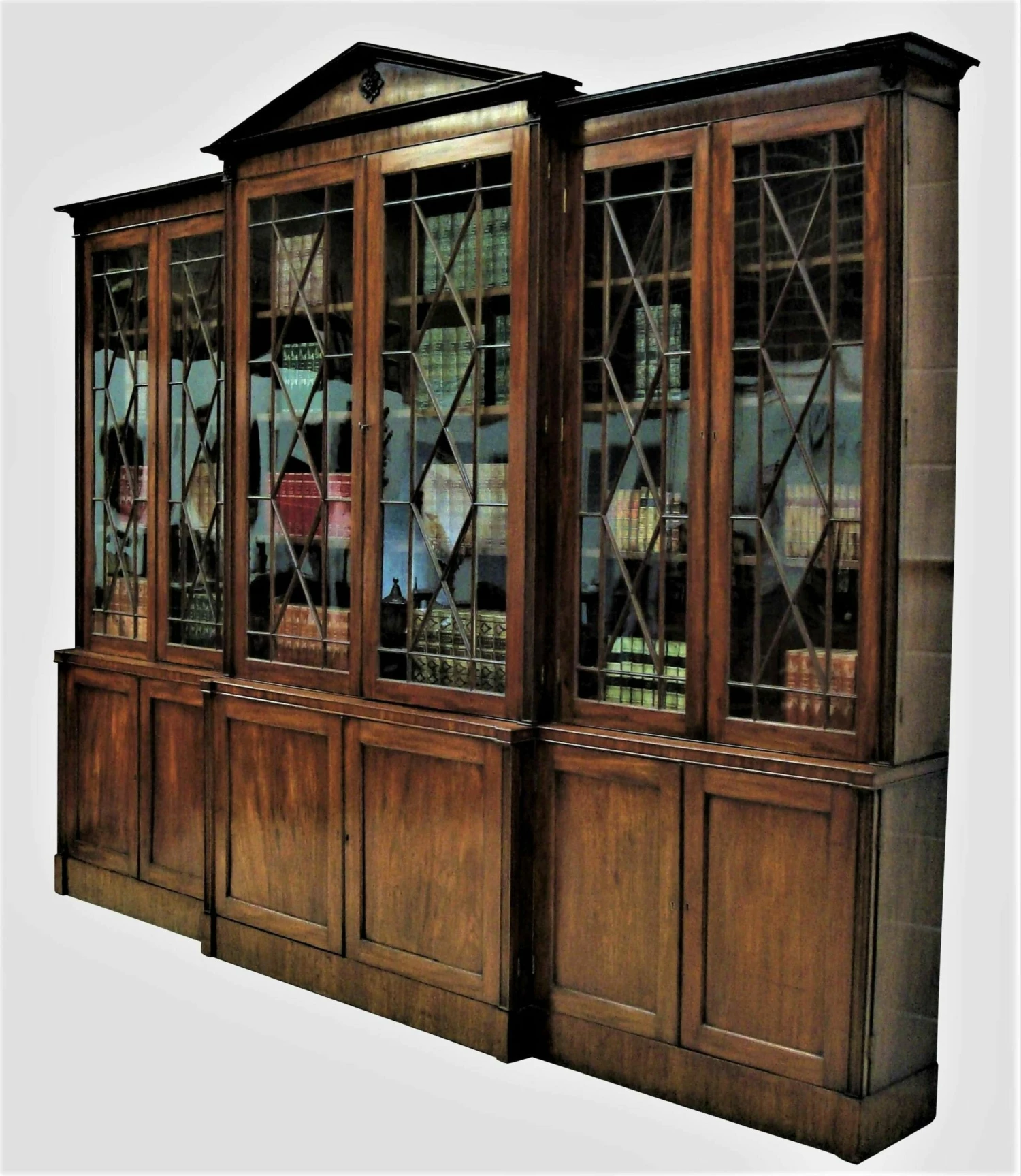 George III Mahogany Breakfront Bookcase 15 George III Mahogany Breakfront Bookcase - Image 15