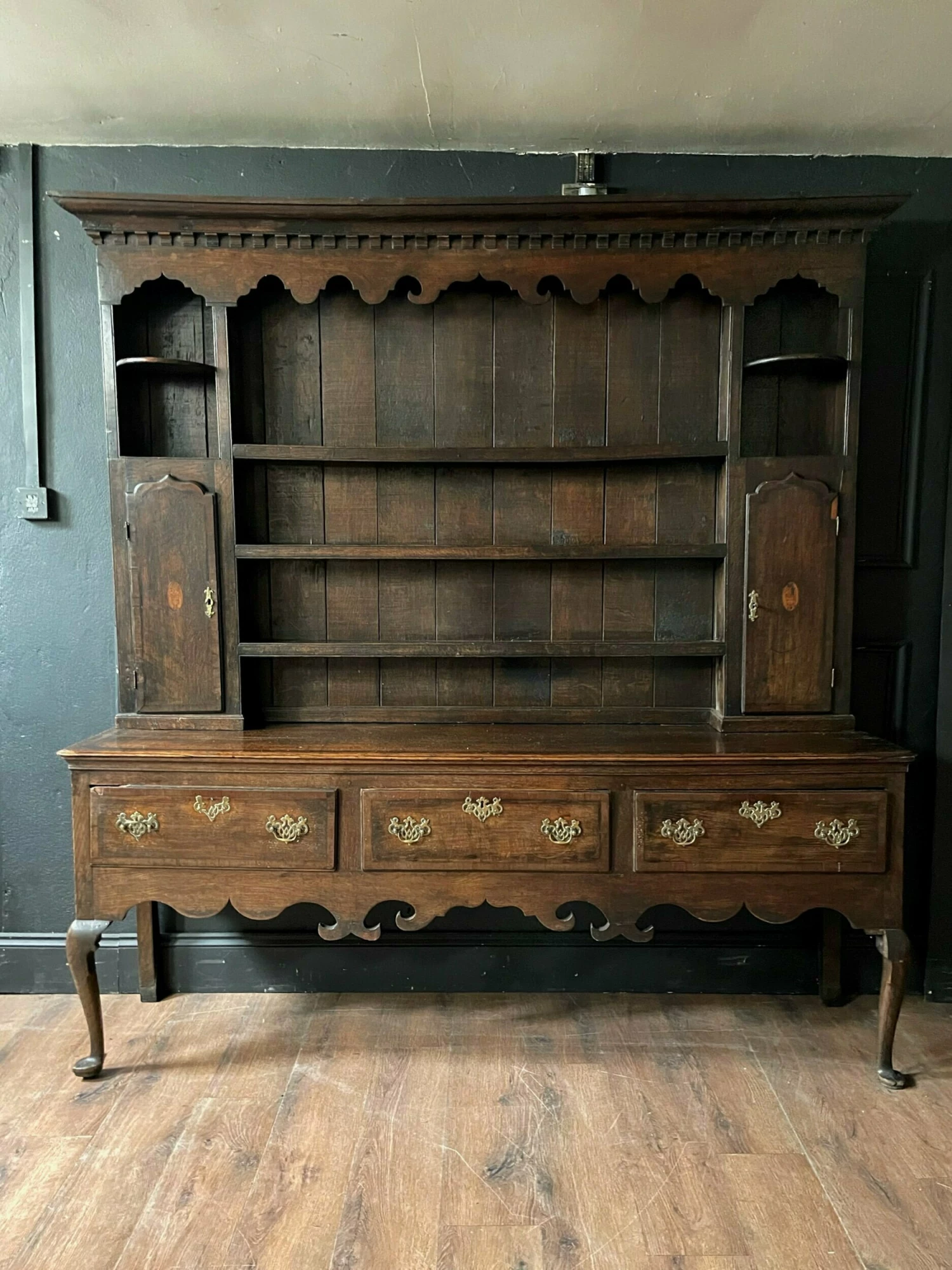Unknown George III Welsh Oak Dresser, 18th Century And Earlier 8 Unknown George III Welsh Oak Dresser, 18th Century And Earlier - Image 8