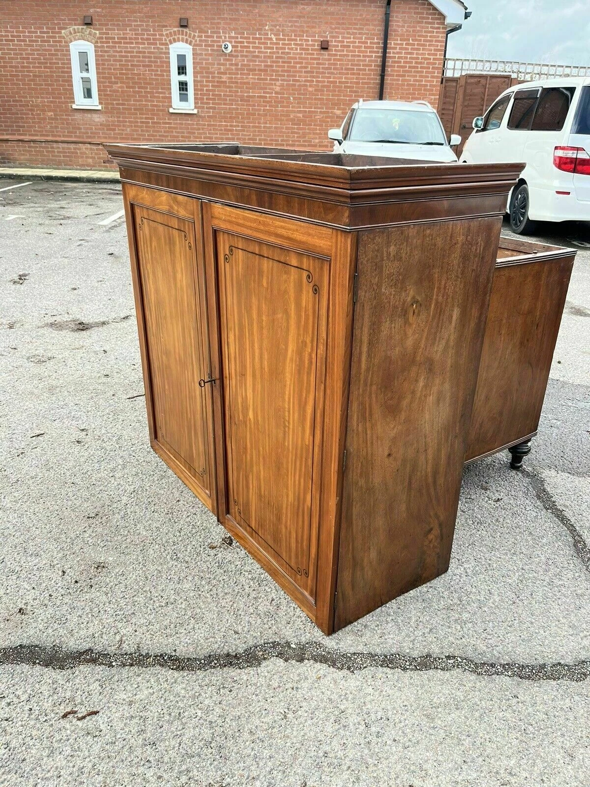 Georgian Mahogany Chest Of Drawers With Wardrobe Hanging Cupboard Above 11 Georgian Mahogany Chest Of Drawers With Wardrobe Hanging Cupboard Above - Image 11